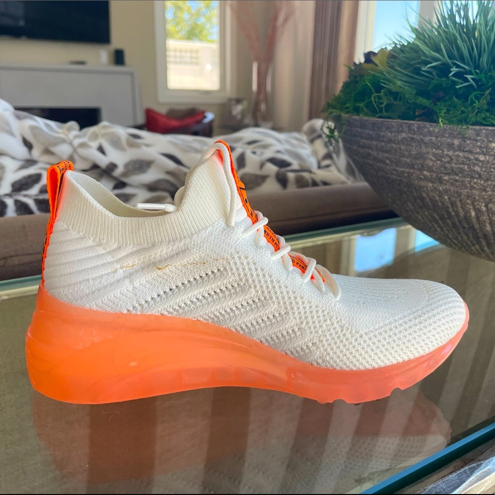 Steve Madden Caution Sneakers